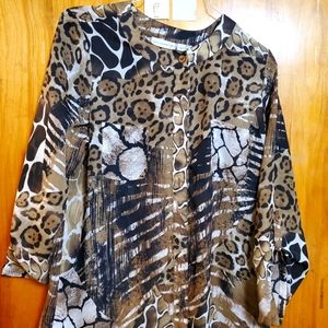 Susan Graver Size L Animal Patterned Top